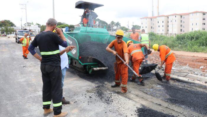 Prefeito vistoria obras da avenida Senador Roberto Simonsen e do Rodoanel durante o fim de semana