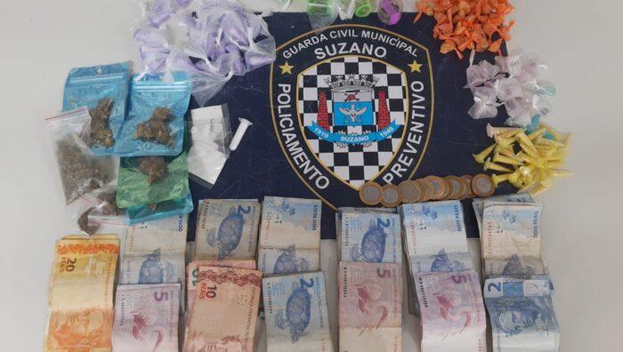 GCM apreende cerca de meio quilo de drogas no Jardim Alterópolis e no Jardim Cacique