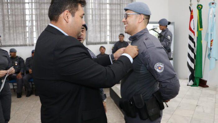 Prefeito participa de solenidade do 32º BPM