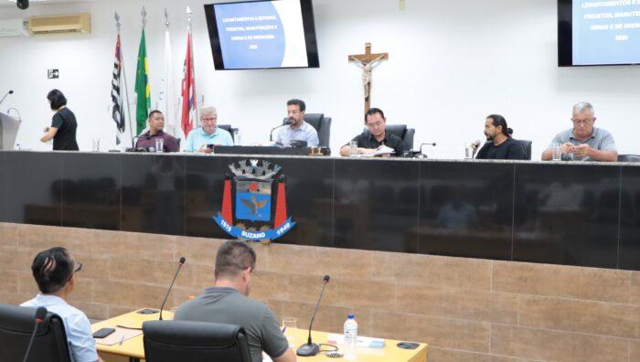 Prefeitura apresenta ações para melhorias do sistema de drenagem em audiência na Câmara