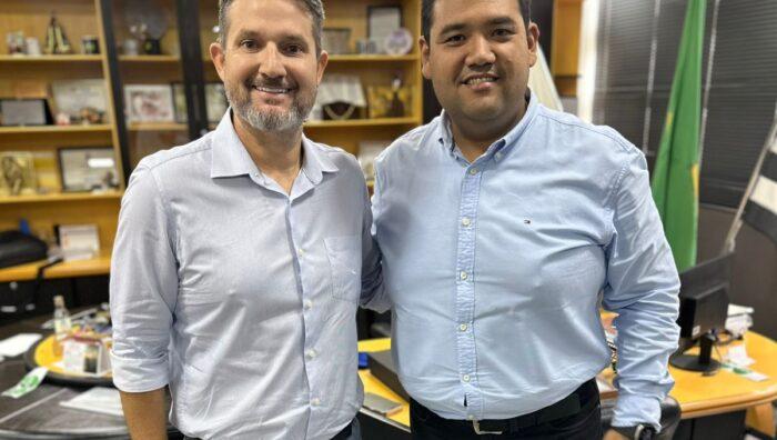 Secretário de Saúde deixa cargo