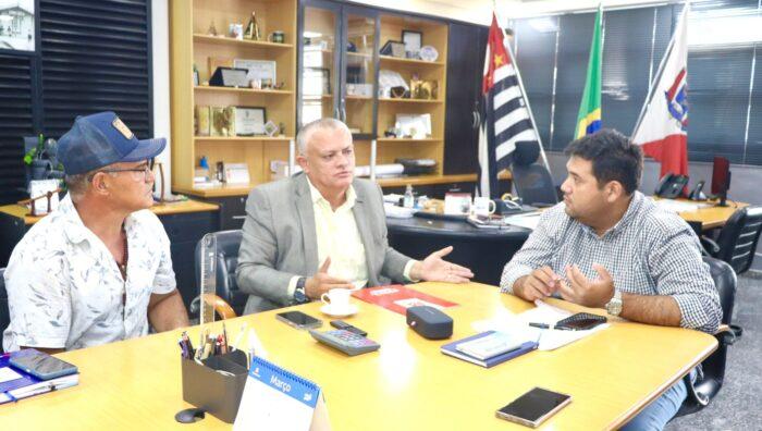 Suzano recebe emenda para pavimentação da estrada Hiroshi Tobinaga