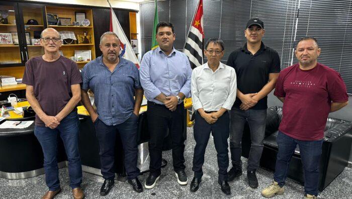 Prefeito confirma reajuste de 5% aos servidores a partir do próximo pagamento